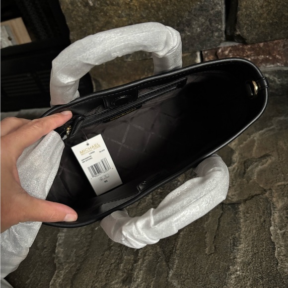 NWT Michael Kors Luisa Small Satchel - Picture 10 of 14